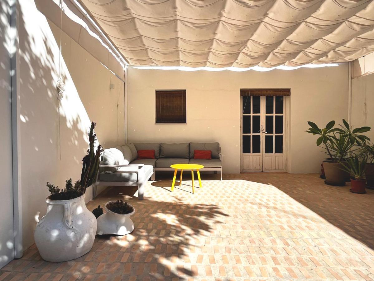Design & Art, Patio With Orange Tree, Near Seville Carrion de Los Cespedes Esterno foto