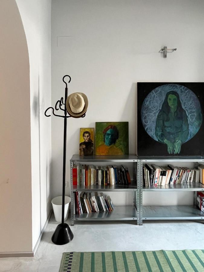 Design & Art, Patio With Orange Tree, Near Seville Carrion de Los Cespedes Esterno foto
