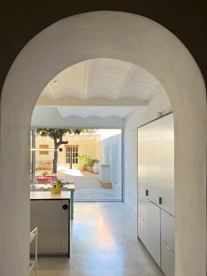 Design & Art, Patio With Orange Tree, Near Seville Carrion de Los Cespedes Esterno foto
